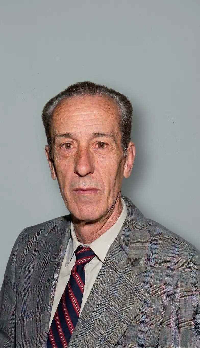 Retrato del Cr. José Antonio López Cabada, presidente del Consejo Profesional de Ciencias Económicas de Salta durante el período 1975 - 1976